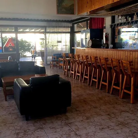 Carina 公寓式酒店 圣纳帕